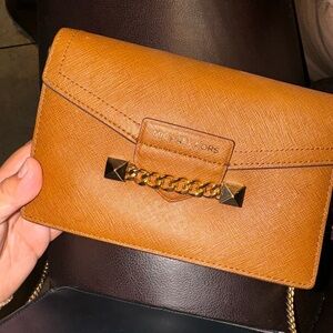 Michael kors crossbody